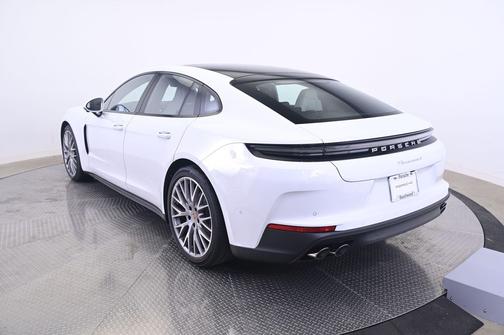 Carrara White Metallic 2026 Porsche Panamera