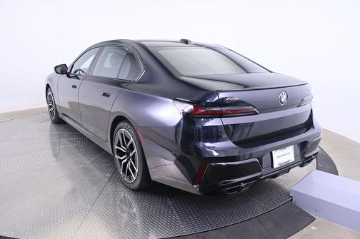 Carbon Black Metallic 2023 BMW 760 i xDrive