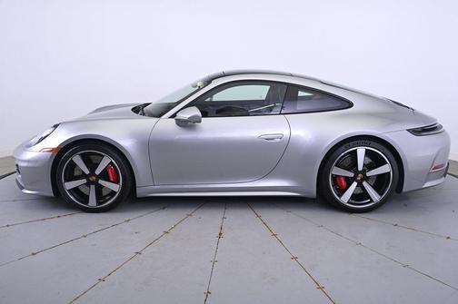 2025 Porsche 911 Carrera S