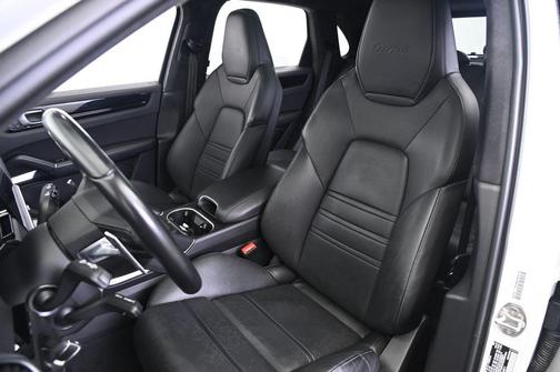 2023 Porsche Cayenne Turbo