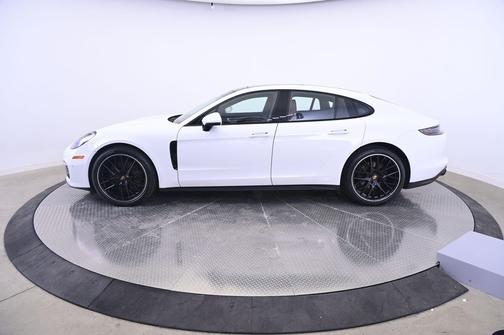 White 2023 Porsche Panamera 4 Platinum Edition