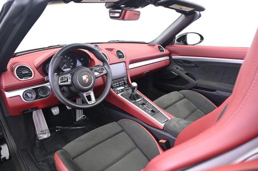 2022 Porsche 718 Spyder Base