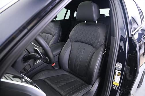 2022 BMW X6 M50i