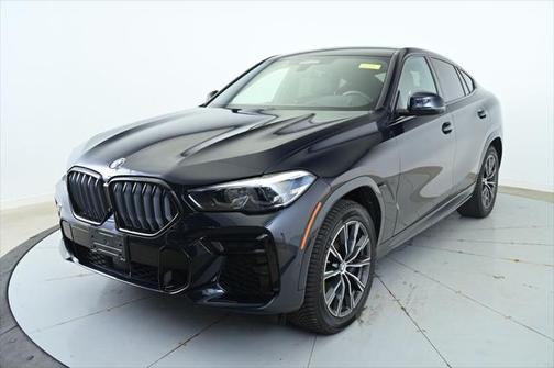 2022 BMW X6 M50i