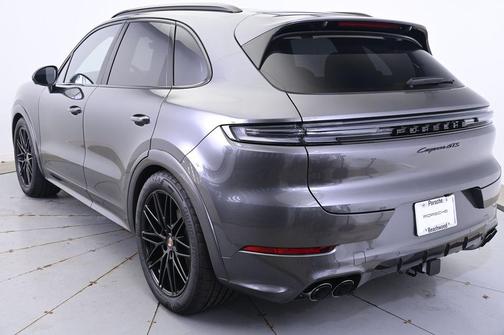 2026 Porsche Cayenne GTS