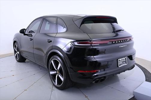 2024 Porsche Cayenne S