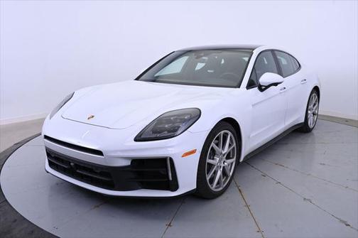 2024 Porsche Panamera 4