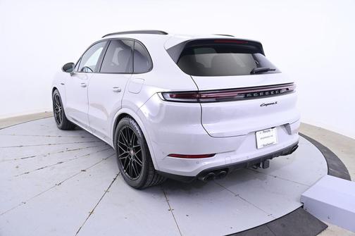 2025 Porsche Cayenne Cayenne S E-Hybrid
