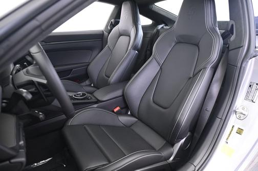 2025 Porsche 911 Carrera GTS