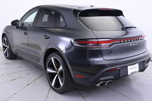 2022 Porsche Macan S
