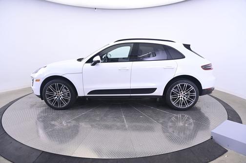 White 2016 Porsche Macan Macan S