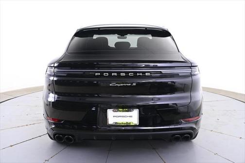 2024 Porsche Cayenne S