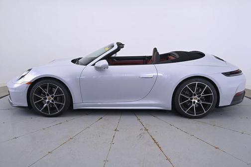 2025 Porsche 911 Carrera