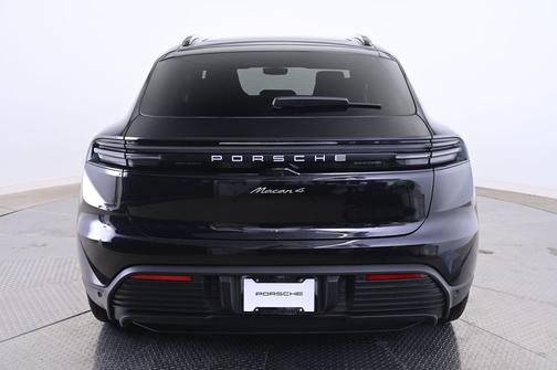 Jet Black Metallic 2026 Porsche Macan Macan Electric 4