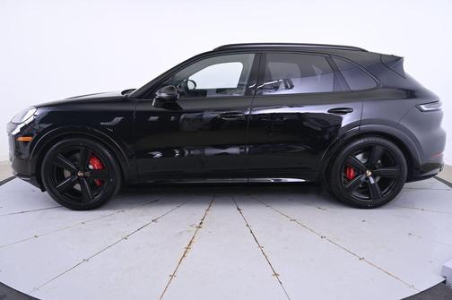 2026 Porsche Cayenne GTS