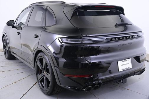 2026 Porsche Cayenne GTS