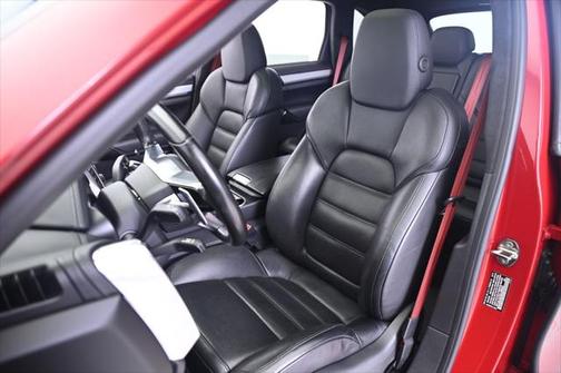 2016 Porsche Cayenne Turbo