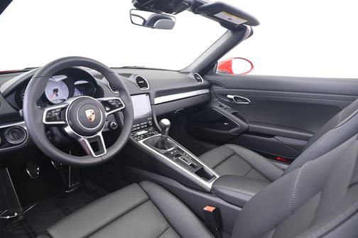 2025 Porsche 718 Boxster S