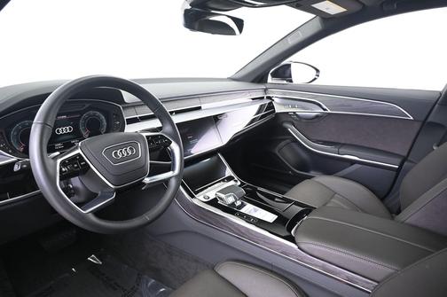 2023 Audi A8 L 55 TFSI quattro Tiptronic