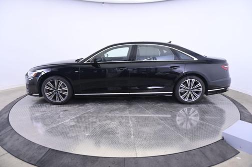2023 Audi A8 L 55 TFSI quattro Tiptronic