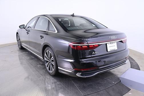 2023 Audi A8 L 55 TFSI quattro Tiptronic
