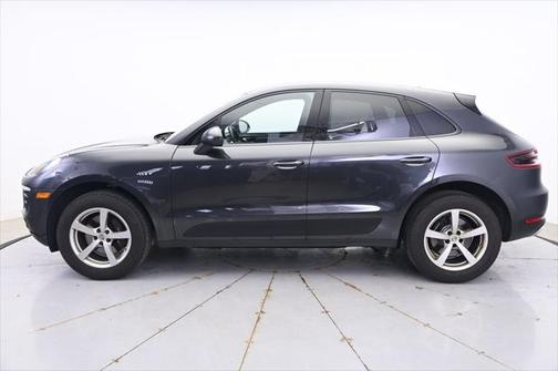 2017 Porsche Macan Base