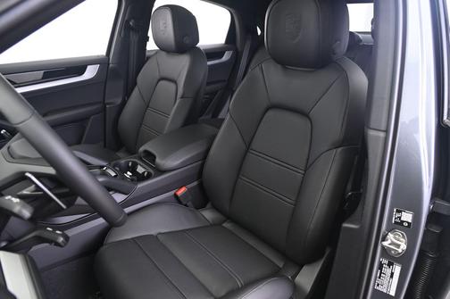 2026 Porsche Cayenne Cayenne E-Hybrid