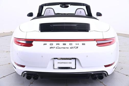 2015 Porsche 911 Carrera GTS