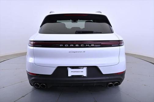 2024 Porsche Cayenne S