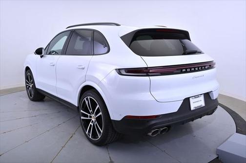 2024 Porsche Cayenne S