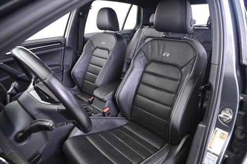 2018 Volkswagen Golf R 2.0T Manual