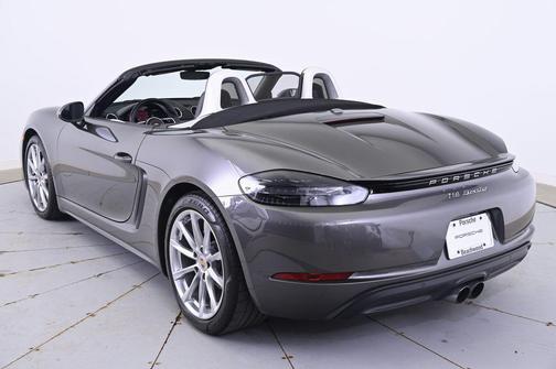 2021 Porsche 718 Boxster