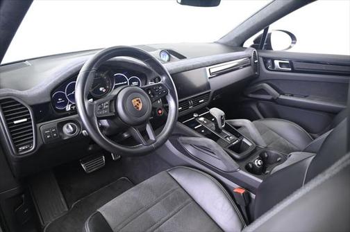 2022 Porsche Cayenne Turbo GT