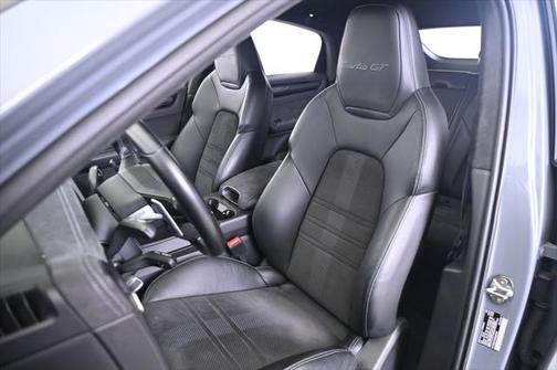 2022 Porsche Cayenne Turbo GT