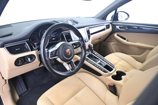 2018 Porsche Macan Sport Edition
