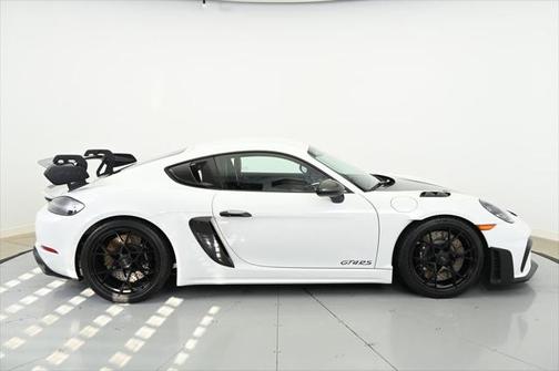 2023 Porsche 718 Cayman GT4 RS