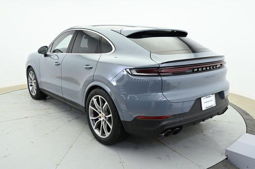 2024 Porsche Cayenne S