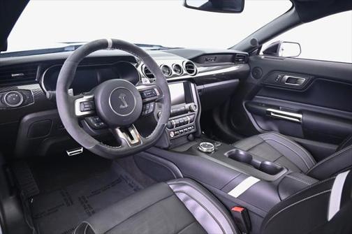 2022 Ford Shelby GT500 Base