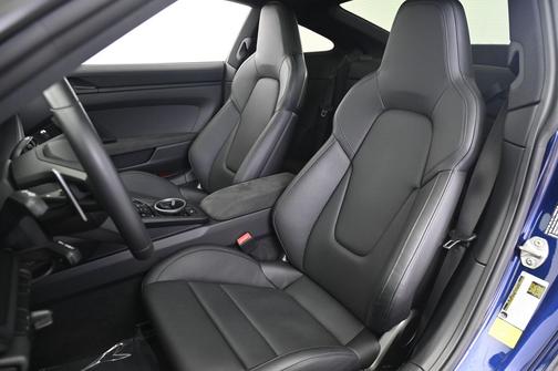 2023 Porsche 911 Carrera GTS