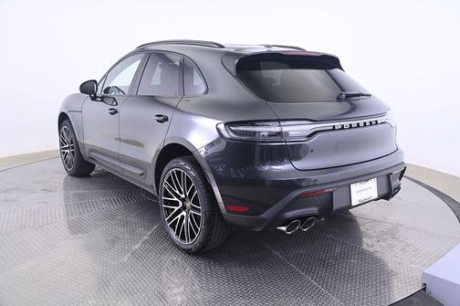 Volcano Grey Metallic 2026 Porsche Macan Macan