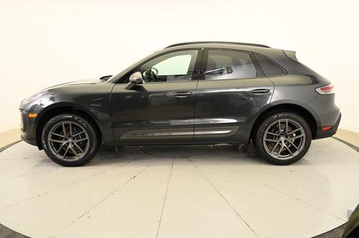 2025 Porsche Macan T