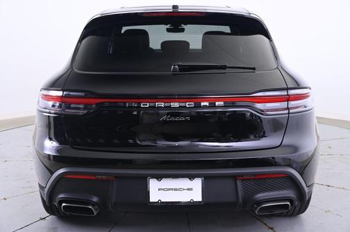 2025 Porsche Macan 