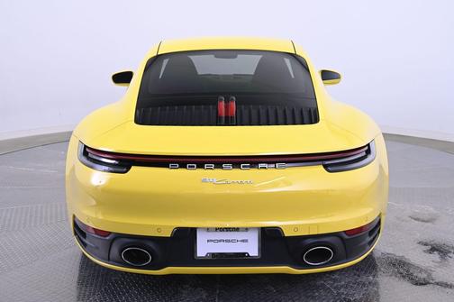 2024 Porsche 911 Carrera