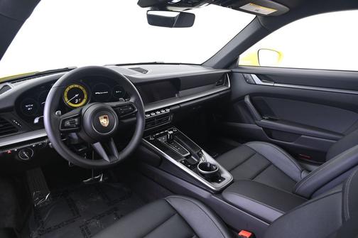 2024 Porsche 911 Carrera
