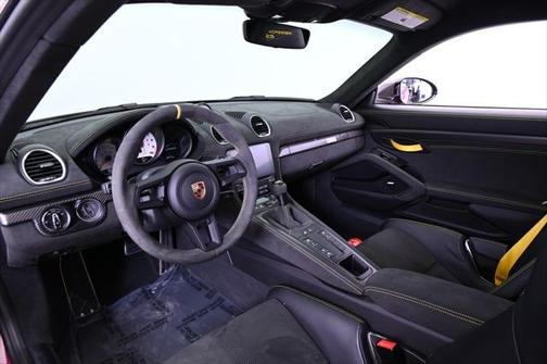 2023 Porsche 718 Cayman GT4 RS