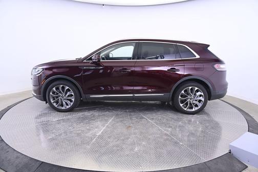 2022 Lincoln Nautilus Reserve