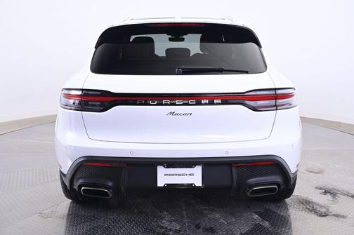 2026 Porsche Macan 