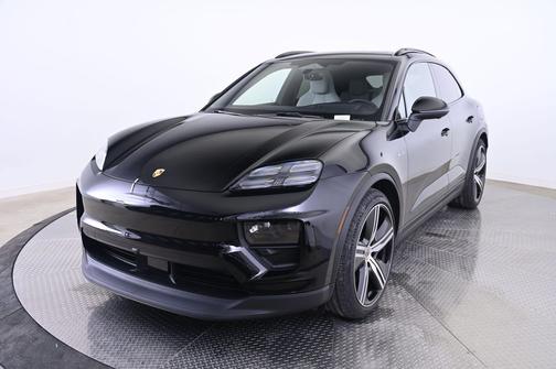 2025 Porsche Macan 4S
