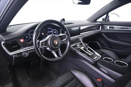 2018 Porsche Panamera 4S
