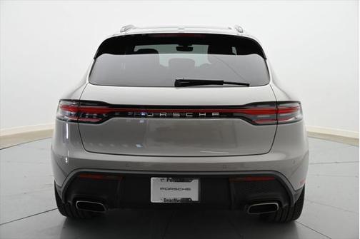 2024 Porsche Macan Base